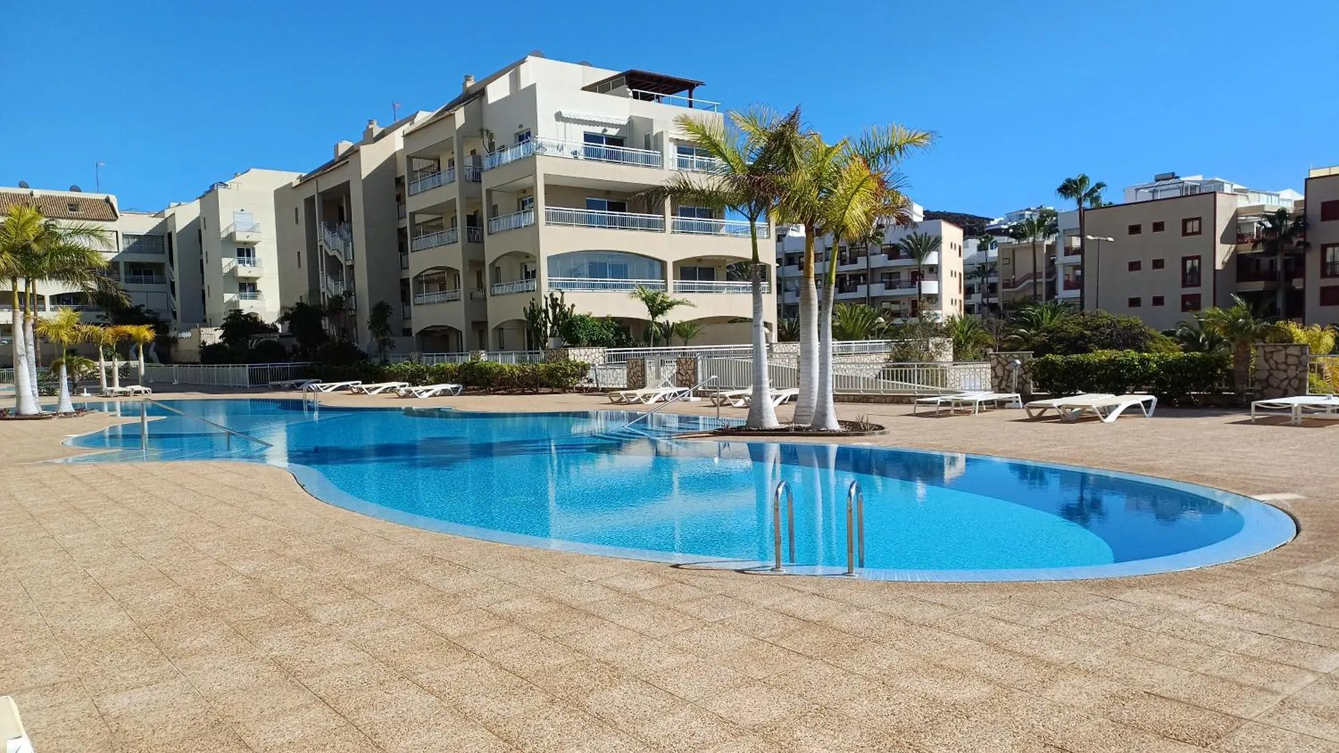 Sanremo Palm Mar Holidays contacts