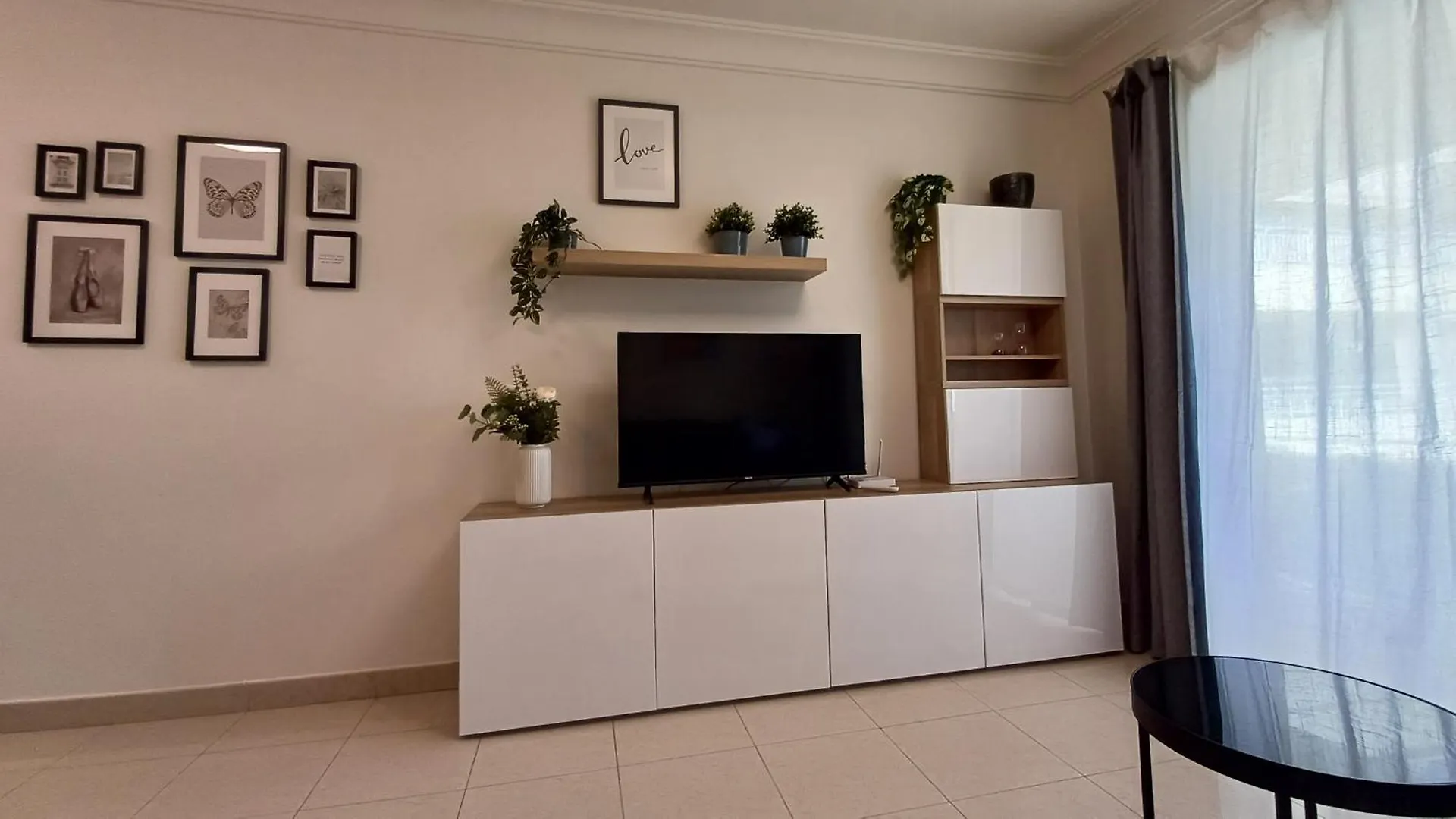 Sanremo Palm Mar Holidays Apartment